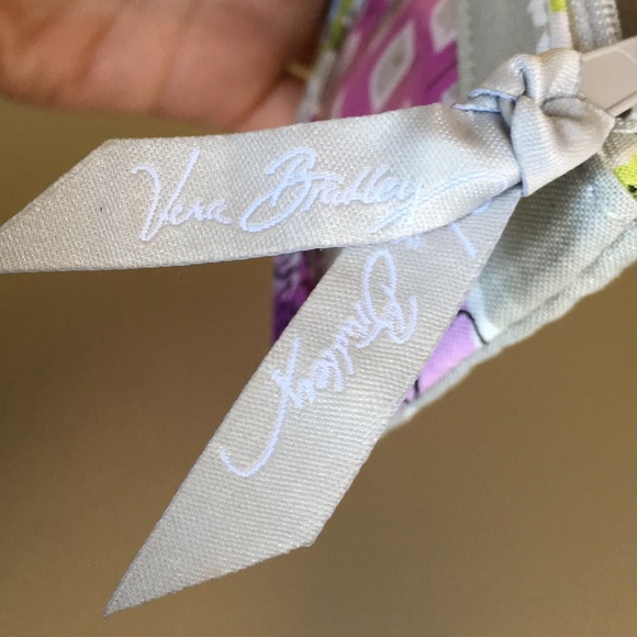 Vera Bradley ID holder/Wallet - Picture 5 of 5